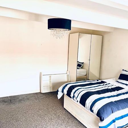 Private Room Close To Leeds University And City Centre Eksteriør bilde