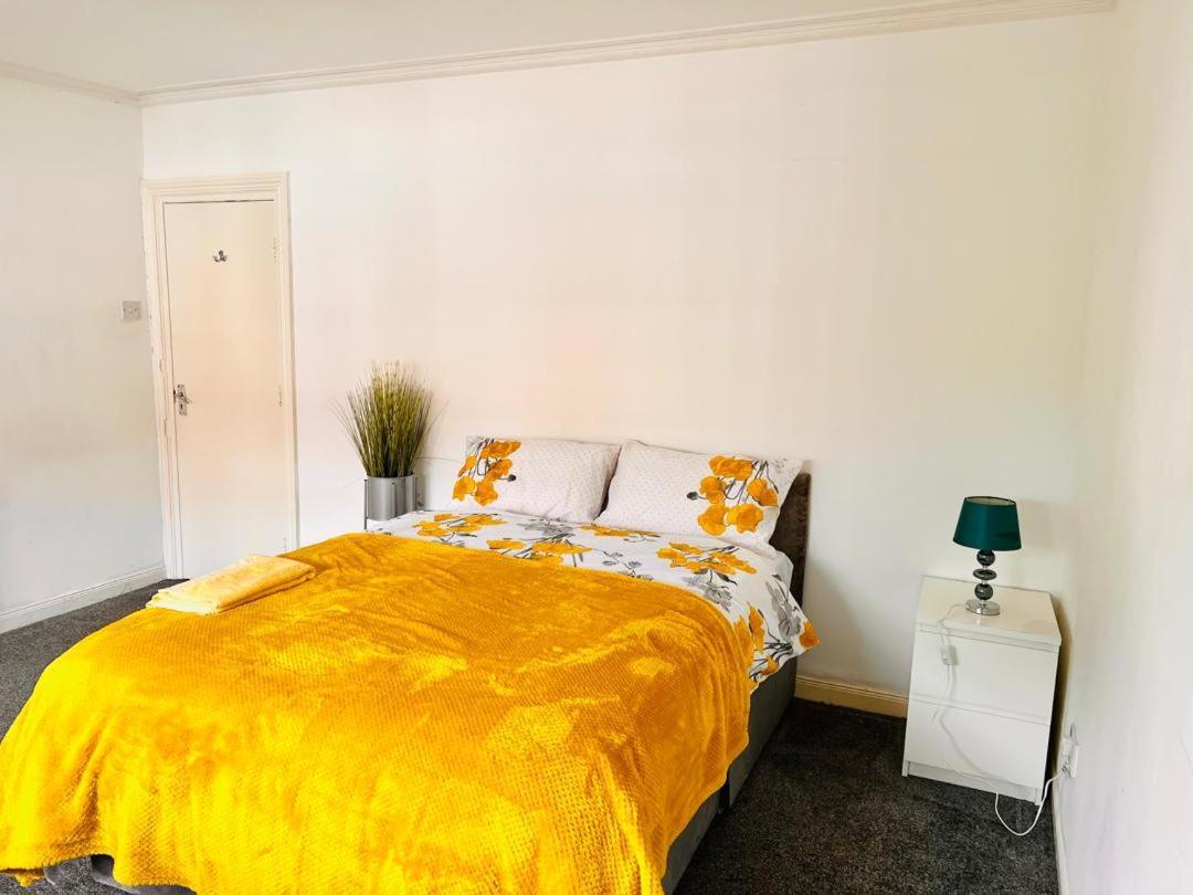 Private Room Close To Leeds University And City Centre Eksteriør bilde