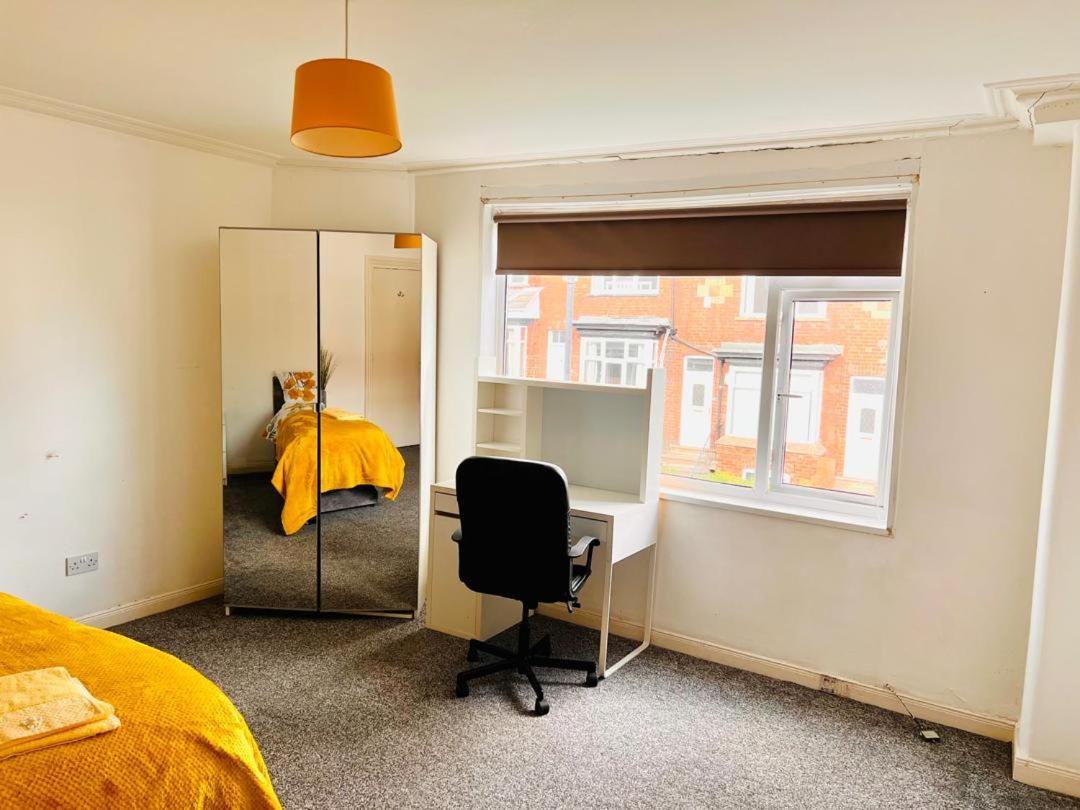 Private Room Close To Leeds University And City Centre Eksteriør bilde