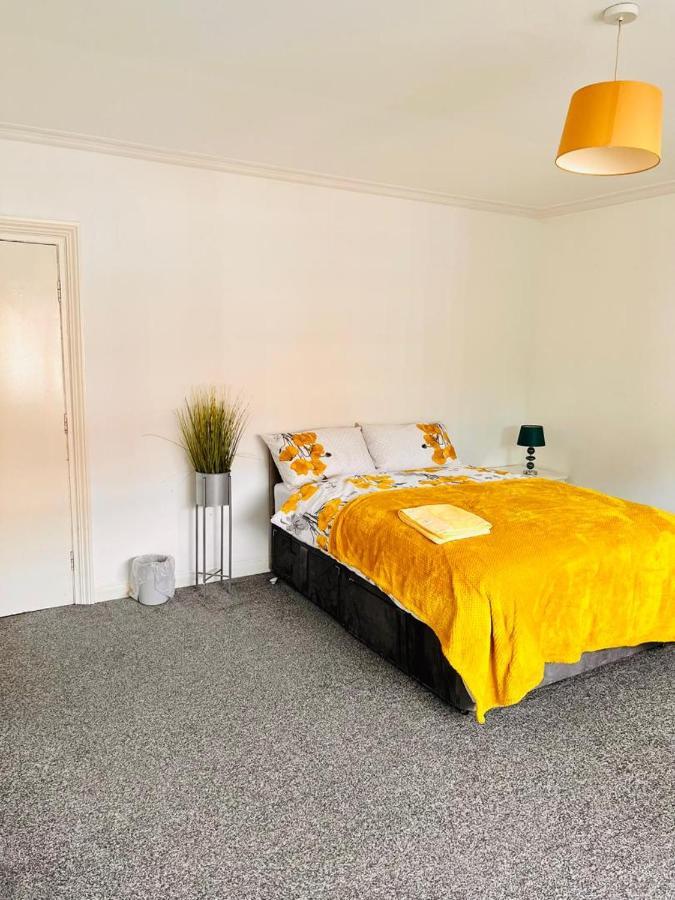 Private Room Close To Leeds University And City Centre Eksteriør bilde
